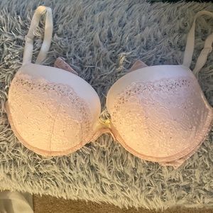Size 36DDD Victoria’s Secret Push-up Bra